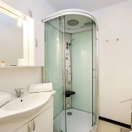 Comfort Con Piscina Gasthuis