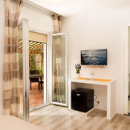 Comfort Con Piscina 4*