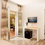 Comfort Con Piscina 4*