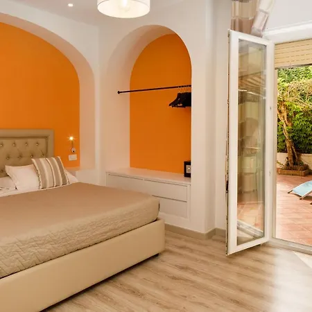 Comfort Con Piscina 3* Sorrento