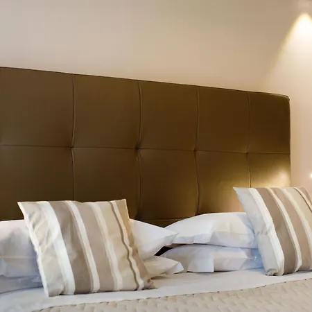 Comfort Con Piscina Maison d'hôtes 4*